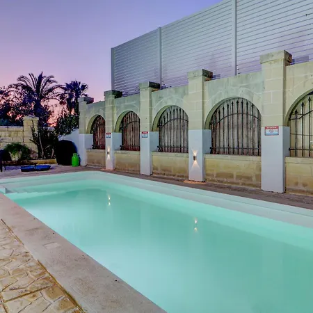 Villa Stunning W Private Pool Tt Table Sleeps 14 *