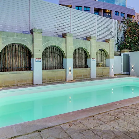 Stunning W Private Pool Tt Table Sleeps 14 * St. Julian's